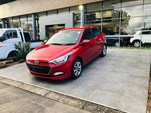 Hyundai i20 1.4 (74 kW) Fluid Auto