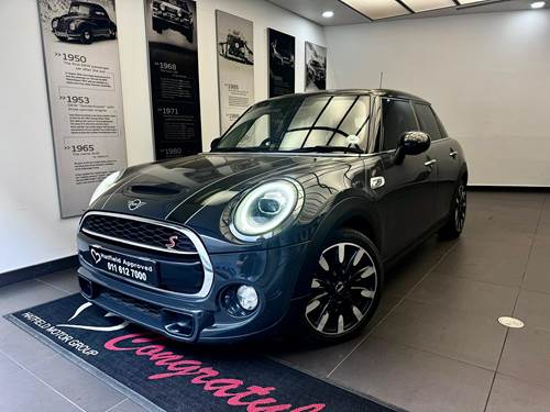 MINI Cooper S Mark V (141 kW) (XU922) Steptronic 5 Doors