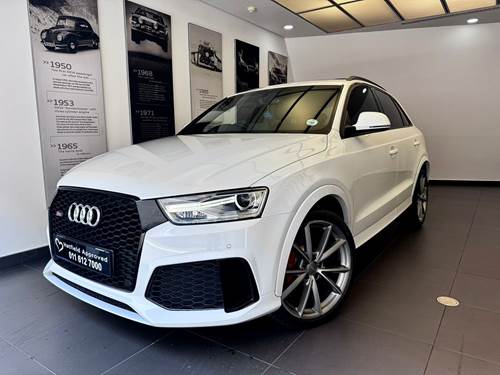 Audi RS Q3 2.5 T FSi Quattro S-Tronic (250kw)