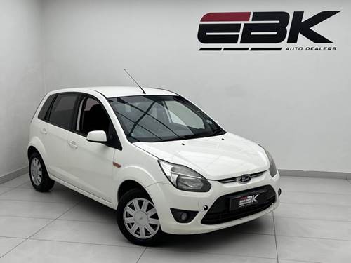 Ford Figo 1.4i Trend 5-Door Hatch Back