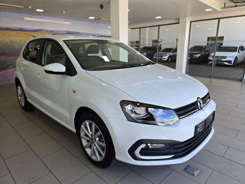 Volkswagen (VW) Polo Vivo 1.6 Hatch Style