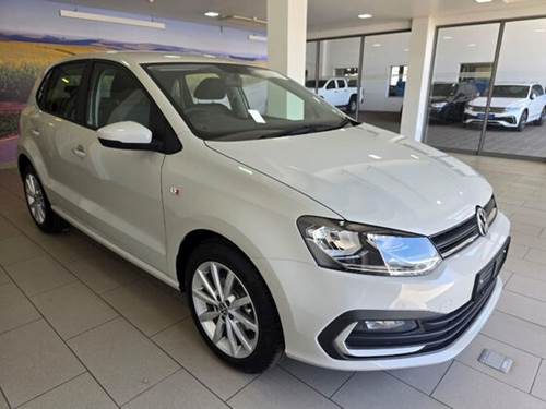 Volkswagen (VW) Polo Vivo 1.6 Hatch Style