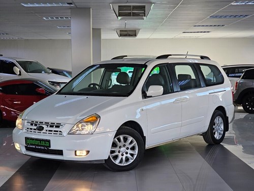 Kia Sedona 3.8 V6 Auto